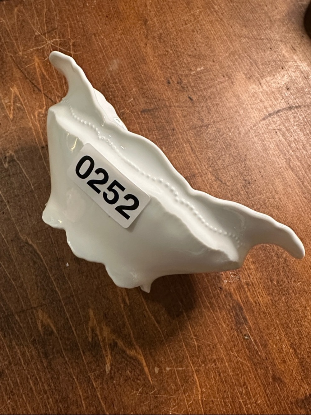 Antique Royal Austria Porcelain Gravy Boat Scalloped Footed White Cottagecore - Picture 6 of 6
